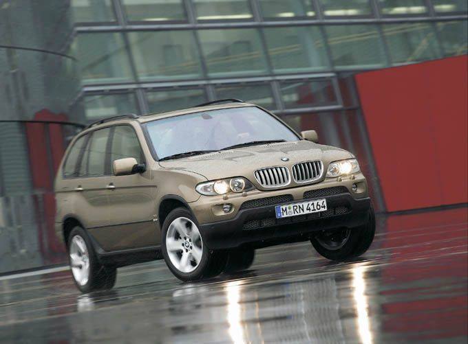 2003 – modernizacja nadwozia,napęd 4x4 xDrive Fot: BMW