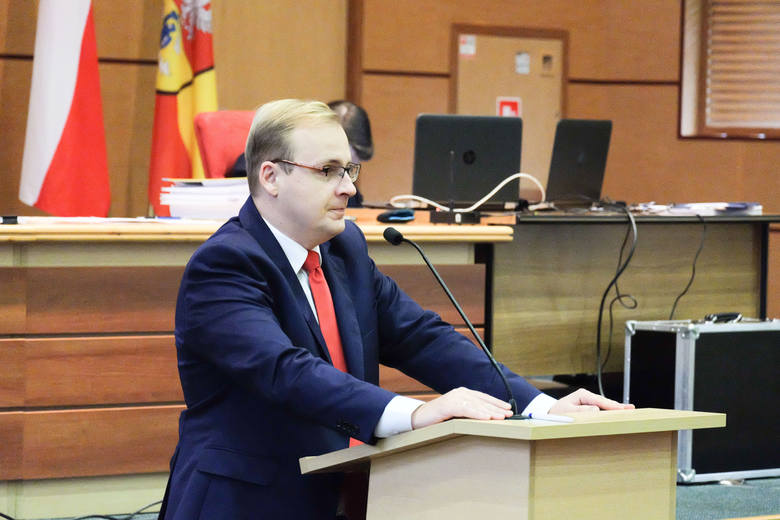 Rada miejska Białegostoku rozpoczęła swoje obrady o godz. 9 rano