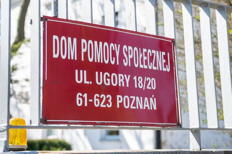 Z danych Wielkopolskiego Urzędu Wojewódzkiego wynika, że w czasie pandemii w 63 Domach Pomocy Społecznej, które prowadzone są przez samorządy liczba zgonów wśród pensjonariuszy była porównywalna do tych samych miesięcy w 2019 roku.