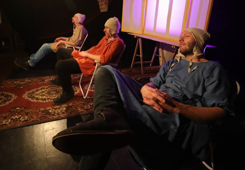 Recenzja: Jak bracia Limbourg walczyli o wolność artystyczną