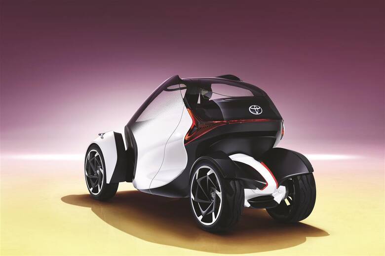 Prezentowany po raz pierwszy na tegorocznym salonie samochodowym w Genewie pojazd i-TRIL Concept to 3-miejscowy mikrosamochód z silnikiem elektrycznym,