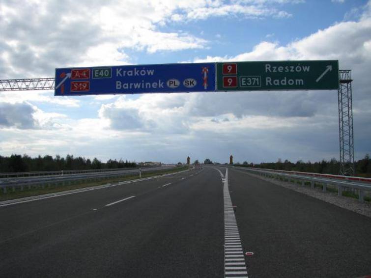Więcej autostrady z Rzeszowa do Krakowa. GDDKiA otwiera nowe odcinki