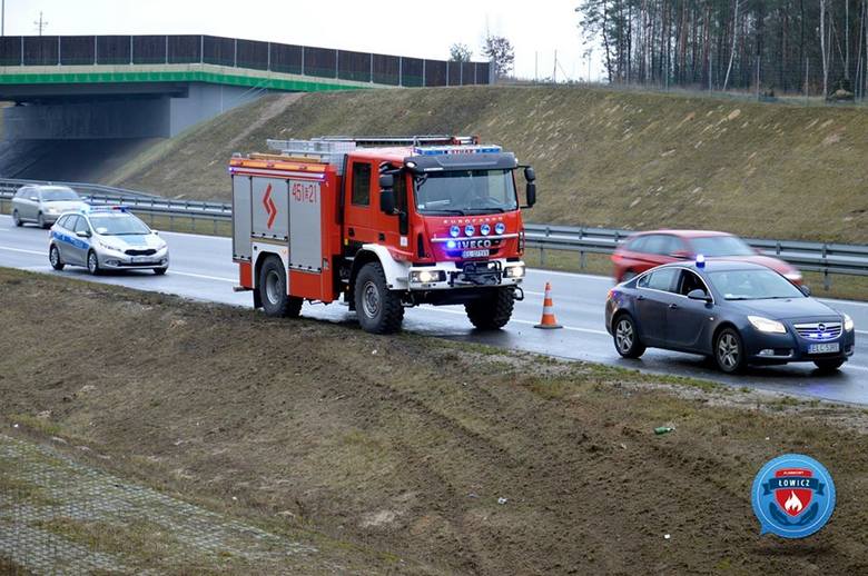 Wypadek na A2 pod Łowiczem. Jedna osoba trafiła do szpitala