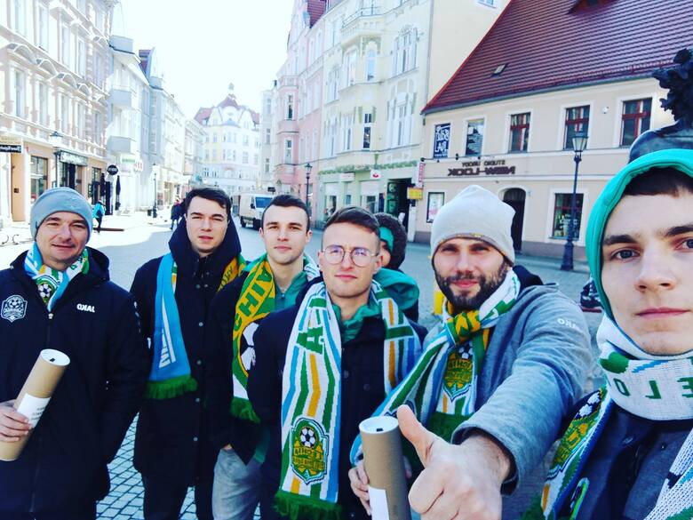 Zielonogórscy sportowcy włączyli się w pomoc Ukrainie pogrążonej w walce z rosyjskim najeźdźcą.