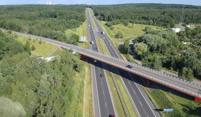 Podróżujący autostradą A4 pomiędzy Katowicami i Krakowem od dłuższego czasu mogą cieszyć się automatycznym poborem opłat za przejazd. Dotychczas najważniejszymi