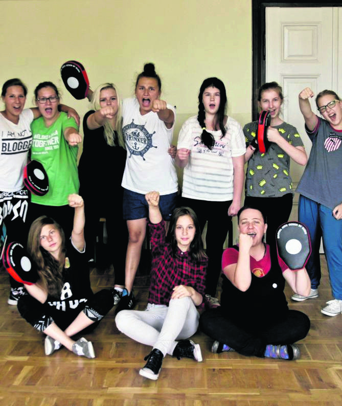 Wojna z damskimi bokserami, czyli dość przemocy wobec kobiet