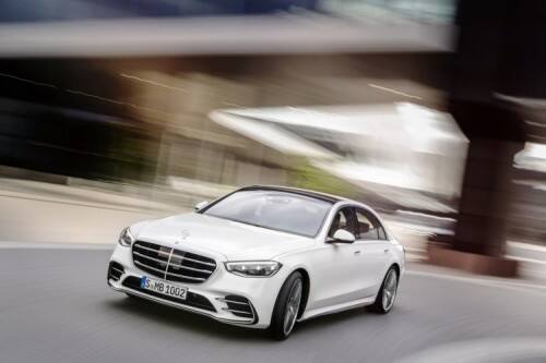 Mercedes Klasy SW Niemczech nową Klasę S będzie można zamawiać od połowy września 2020 r., a pierwsze samochody pojawią się u dealerów w grudniu 2020