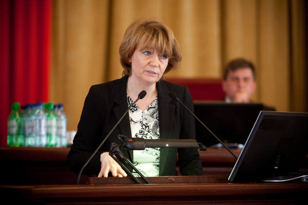  Prezydent Zdanowska, musiała bronić swojego zastępcy przed pytaniami radnych lewicy.