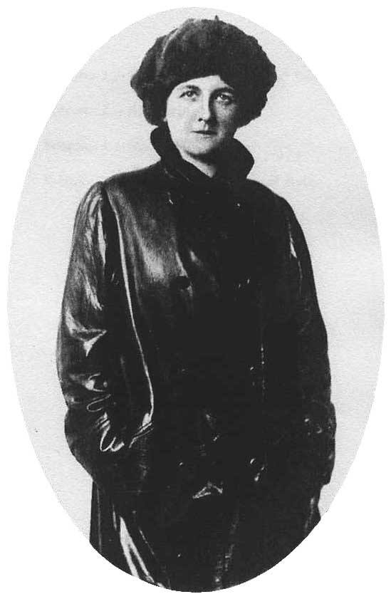 Maria Antonina Czaplickaur. 1886, zm. 26 maja 1921Polska etnografka, podróżniczka i geografka, autorka książek, pierwsza kobieta w Europie, która uzyskała