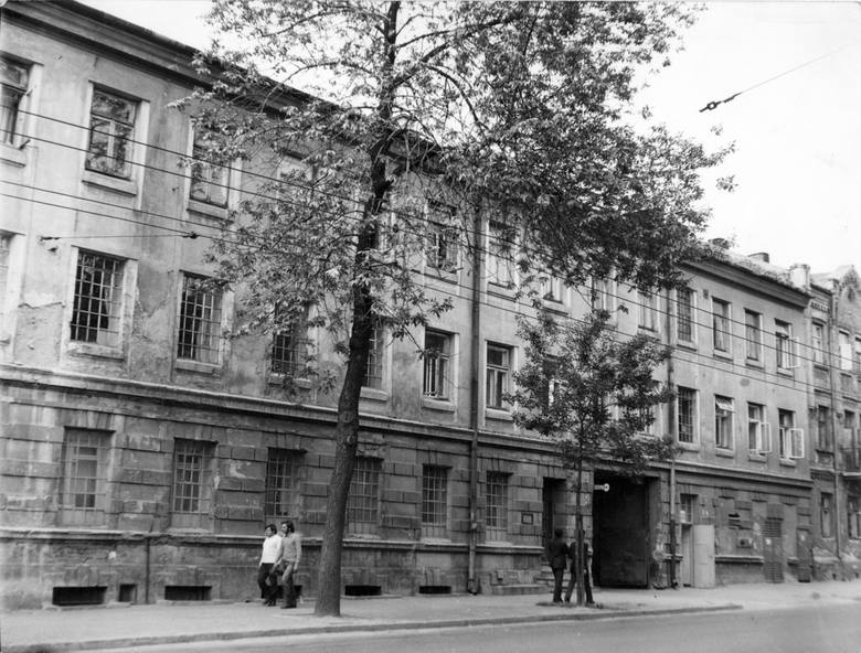 Fragment zabudowań dawnej Fabryki Wag Wilhelma Hessa, ulica Lubartowska 58, około 1975 roku