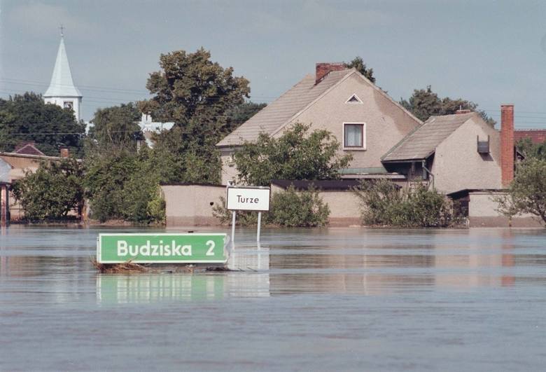5 lipca - 6 sierpnia 1997: powódź tysiącleciaJedna z największych powodzi, jakie nawiedziła Europę, miała miejsce w lipcu 1997 roku na terenach południowej
