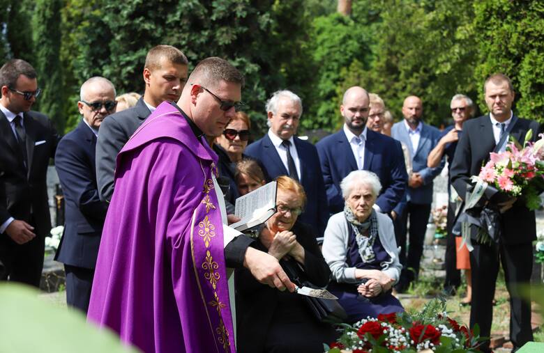 Alojzy Kowalski został pochowany na Cmentarzu Komunalnym nr 2 im. Ofiar II Wojny Światowej w Toruniu.