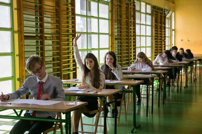 Egzamin gimnazjalny 2019: język angielski, język niemiecki, matematyka i przyroda.