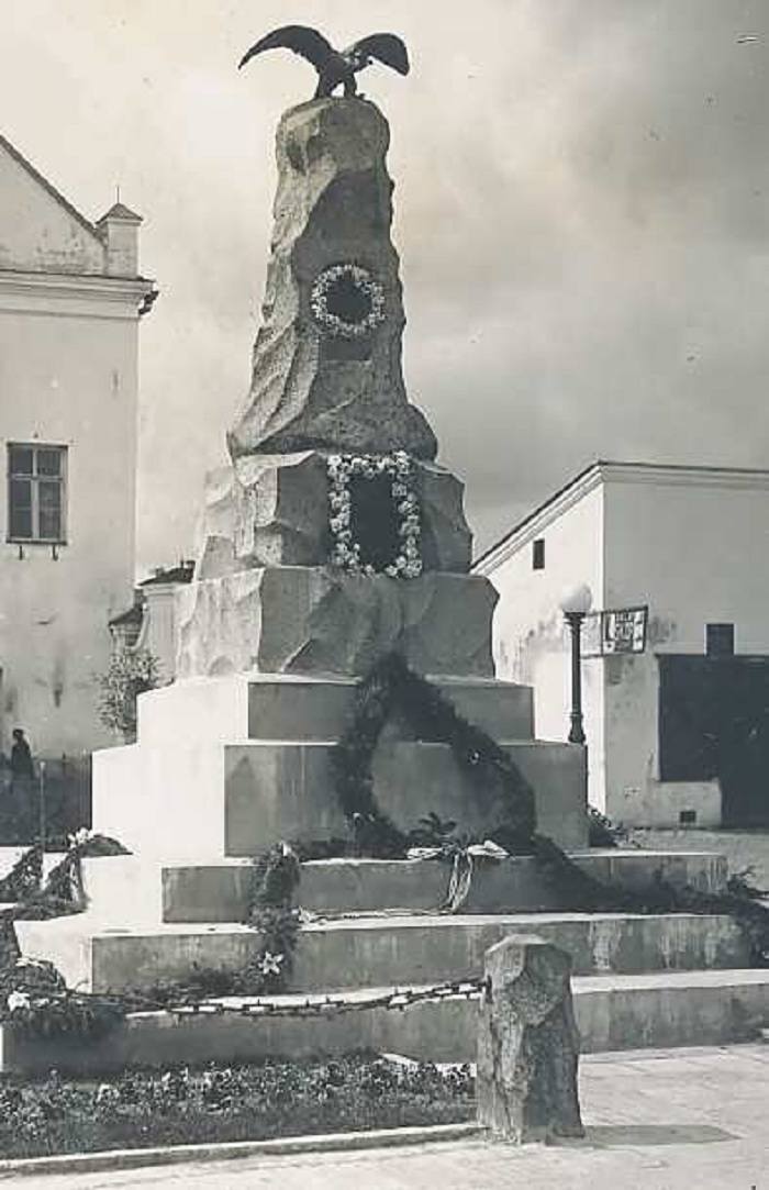 Ołtarz w Nowogródku, przed którym uzdrowiony został mały Adam Mickiewicz