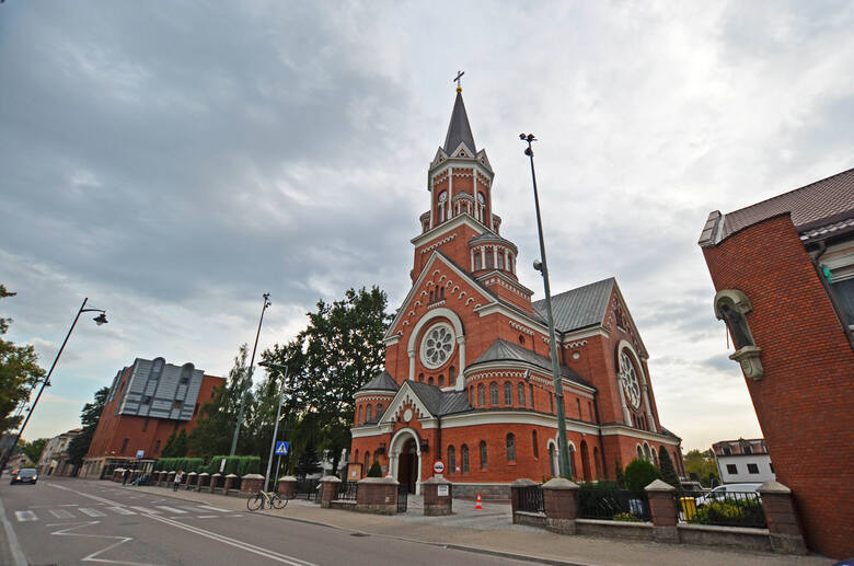 Kościół pw. św. Wojciecha w Białymstoku mieści się na terenie dawnego zboru ewangelickiego. Pierwszą kirchę zbudowano w 1829 r. Parafia protestancka