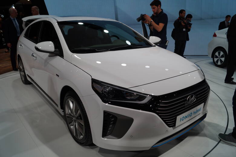 Hyundai IONIQOrganizatorzy tegorocznej edycji Geneva Motor Show spodziewają się ponad 700 tys. zwiedzających oraz 12 tys. przedstawicieli mediów z całego