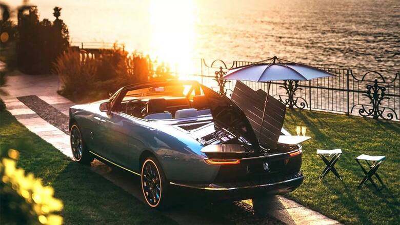Mauro Icardi kupił najdroższy samochód świata – Rolls Royce Boat Tail. Czy to kosztowne cacko ma mu osłodzić łzy przy poważnej chorobie żony
