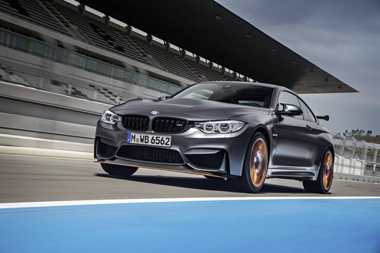Napędem BMW M4 GTS zajmie się 3-litrowa jednostka benzynowa, wyposażona w dwie turbosprężarki oraz wtryskiwacze wody / Fot. BMW
