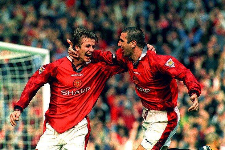 David Beckham i Eric Cantona - legendarne gwiazdy Manchesteru United w latach świetności