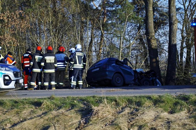 Śmiertelny wypadek na drodze z Kczewa do Słonowic w gm