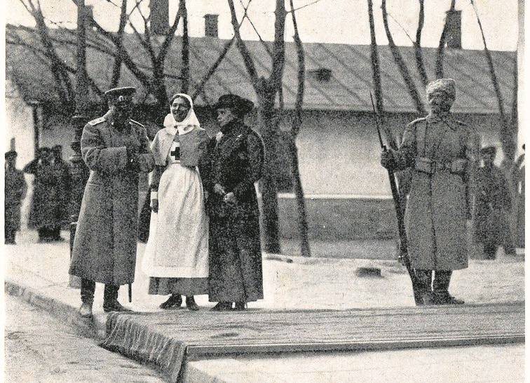 Rosyjscy żołnierze we Lwowie na obrazie Tadeusza Rybkowskiego &quot;Wigilia 1914&quot;.