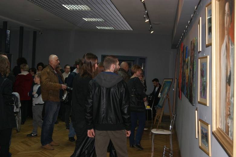 Wystawa rawskich artystów w MDK