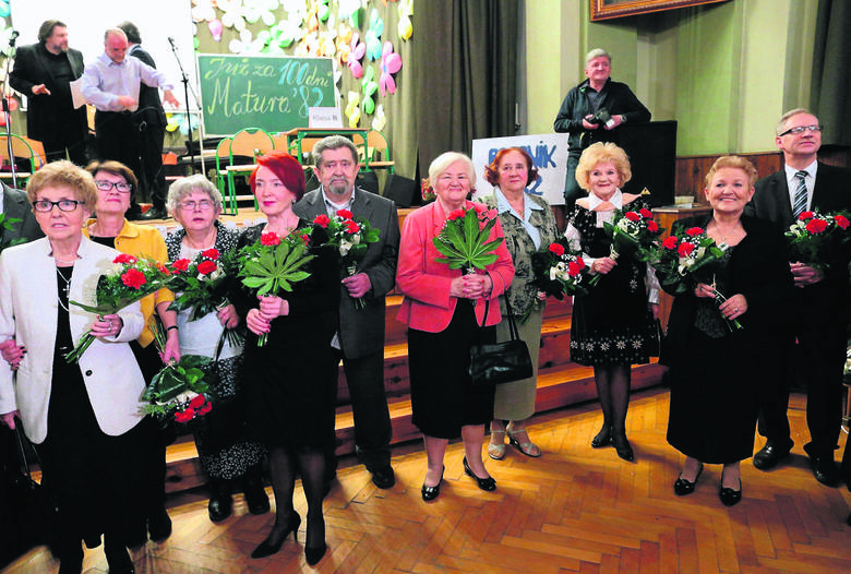 Rekordowa liczba par w Piotrkowie zatańczyła poloneza właśnie w I LIceum Ogólnokształcącym im. Bolesława Chrobrego. Podczas studniówki po latach zameldowało