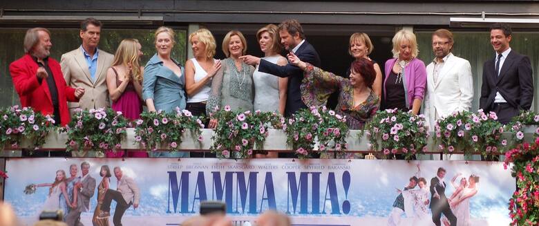 Członkowie obsady na premierze filmu Mamma Mia! w 2008 roku. Wśród aktorów, można zobaczyć cały skład oryginalnej ABBY