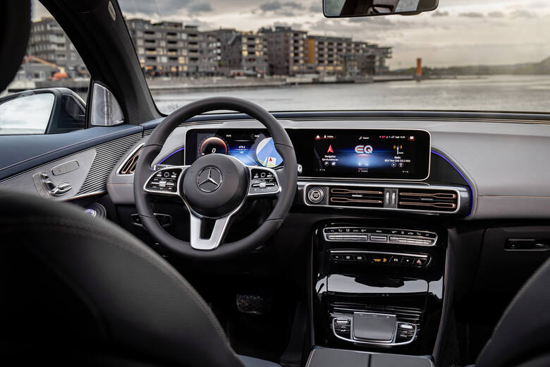 Mercedes EQC Samochody elektryczne, których będzie przecież coraz więcej wymagają bowiem innego o nich myślenia. Ta nowa era wymaga również nowego stylu
