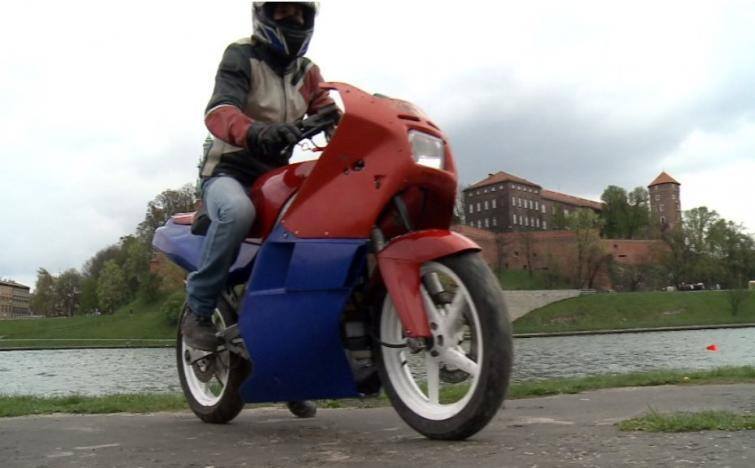 Julia RS600 - elektryczny motocykl
