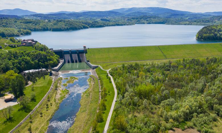 Zbiornik Dobczycki jest rezerwuarem wody pitnej i jednocześnie zbiornikiem przeciwpowodziowym