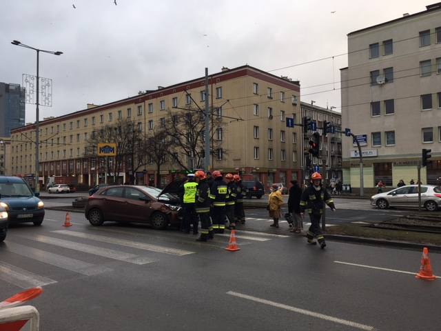 Zderzenie aut na alei Grunwaldzkiej w Gdańsku
