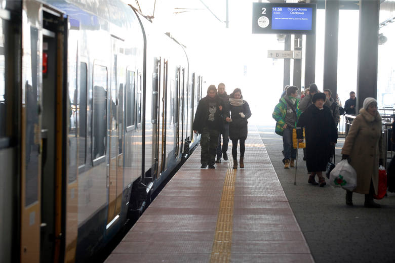 Jakość pociągów, komfort podróżowania i punktualność to według pasażerów największe atuty Kolei Śląskich. Dziś to jednak za mało, by zdobyć nowych klientów