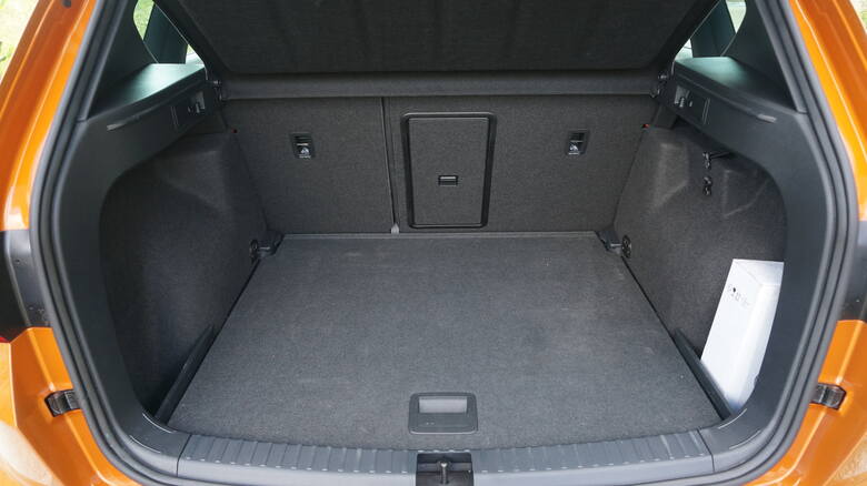 Seat Ateca Crossover Seata charakteryzuje się typowo volkswagenowskim wyglądem. Jego wymiary to 4363 mm długości, 1841 mm szerokości i 1611 mm wysokości,