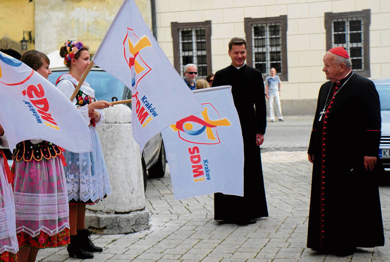 Pomysł kard. Dziwisza, zorganizowania spotkania młodych z papieżem w Krakowie, spodobał się wszystkim