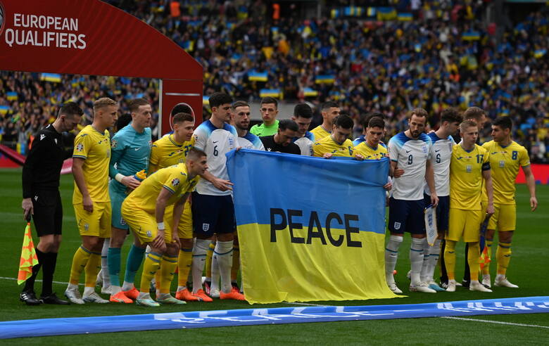 Eliminacje Euro 2024. Reprezentacja Ukrainy przegrała z Anglią na początek eliminacji. Zawodnicy z jasnym przekazem - 