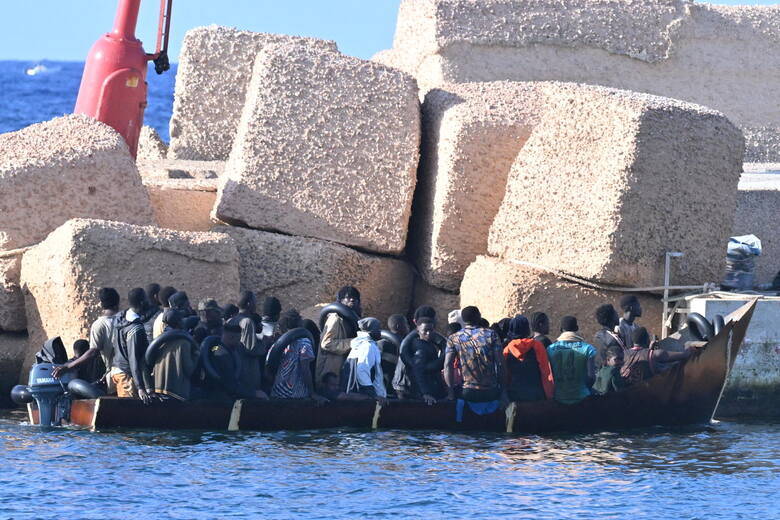 Włoska wyspa Lampedusa przeżywa oblężenie migrantów z Afryki