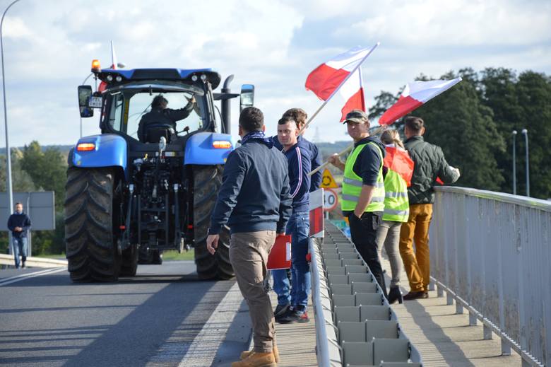 Tak wyglądał protest rolników na węźle S3 w Sulechowie