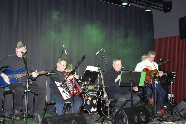 Skierniewicki zespół Green Craft zagrał w sobotę, 16 marca, Muzeum Historycznym Skierniewic. Koncert zorganizowano z okazji Dnia św. Patryka, szczególnie hucznie obchodzonego w Irlandii 17 marca. W repertuarze zespołu nie zabrakło zatem muzyki irlandzkiej.