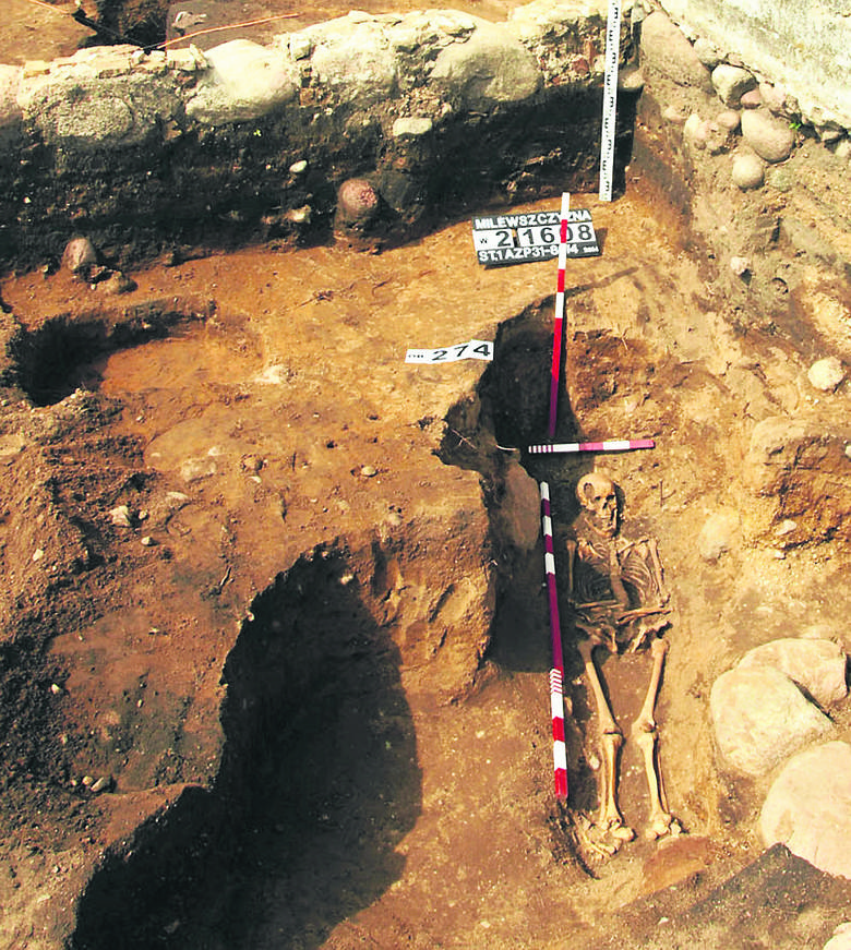W trakcie wykopalisk badacze natrafili na miejsce pochówku
