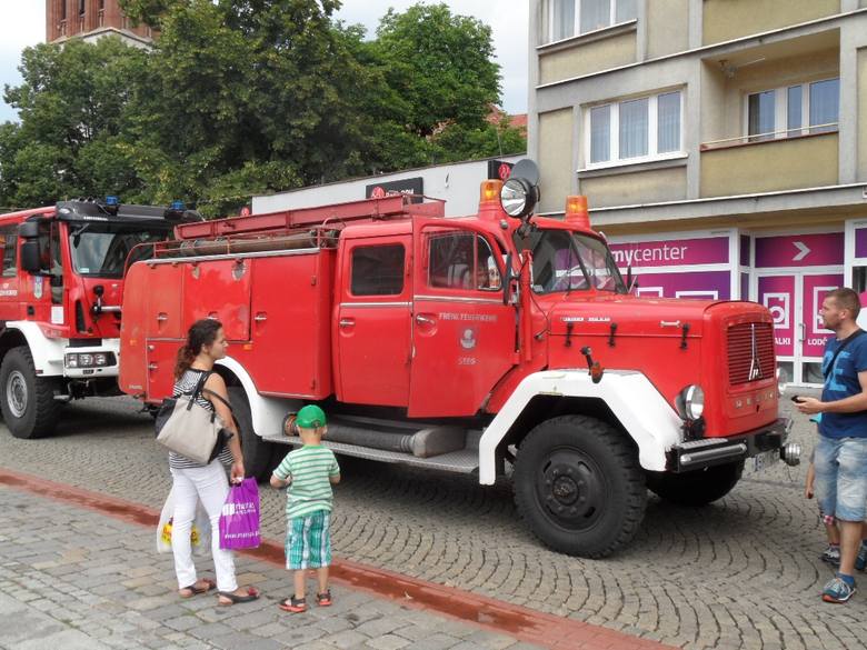 II Bytomski Zlotu Magirusów Pożarniczych trwa na Rynku w Bytomiu. 