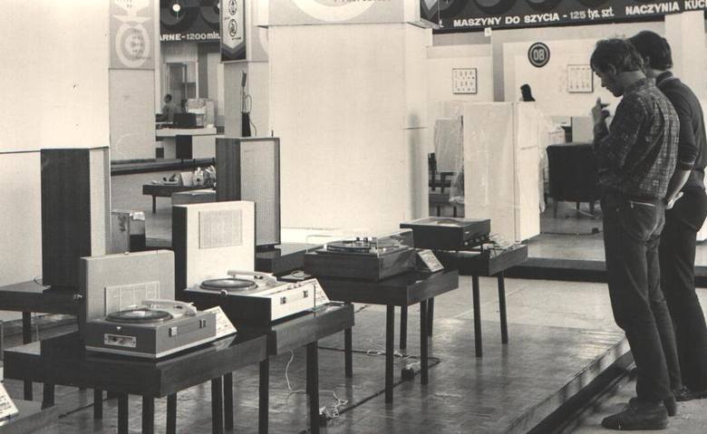 MTP przed laty. XXVI Targi Krajowe, 1970 - nowinka na targach - adaptery i gramofony