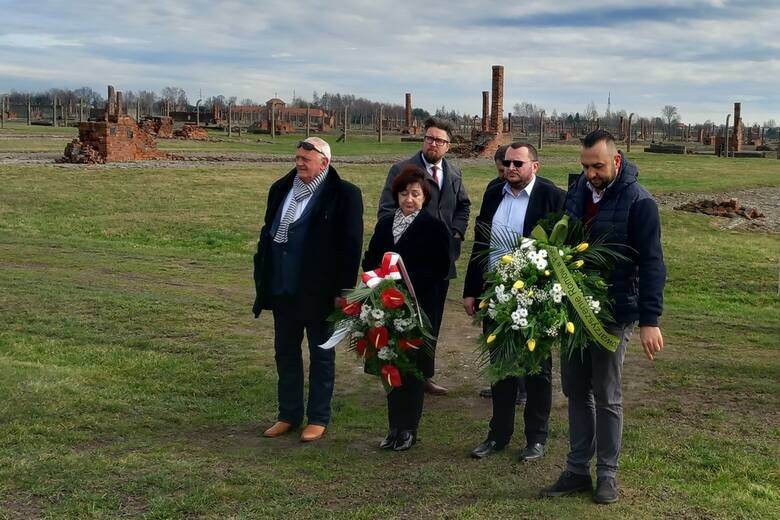Obchody 81. rocznicy pierwszego transportu deportacyjnego Romów do niemieckiego obozu koncentracyjnego i zagłady Auschwitz-Birkenau