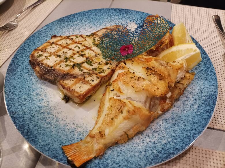 Kuchnia Madery to przede wszystkim owoce morza, głównie ryby, okazyjnie ośmiornica.