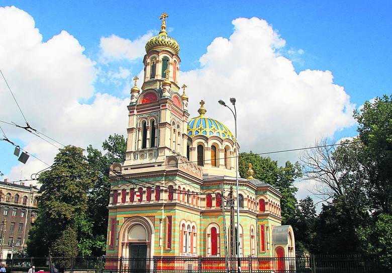 Cerkiew p.w św. Aleksandra Newskiego stoi koło Dworca Fabrycznego i jest jedną z najpiękniejszych łódzkich świątyń