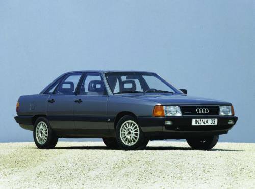 Fot. Audi: Nadwozia aut z lat 80. poddano dyktatowi współczynnika czołowego oporu powietrza Cx. Sensacją w 1983 roku było Audi 100, „najbardziej aerodynamiczny