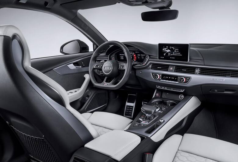 Audi RS 4 Na salonie samochodowym we Frankfurcie zadebiutowała nowa generacja Audi RS 4 Avant. To jedyna w swoim rodzaju kombinacja funkcjonalności nadwozia