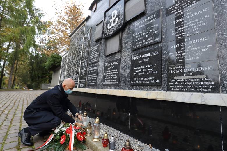Wiceprezydent Alan Aleksandrowicz uczcił pamięć Żołnierzy AK na Cmentarzu Łostowickim