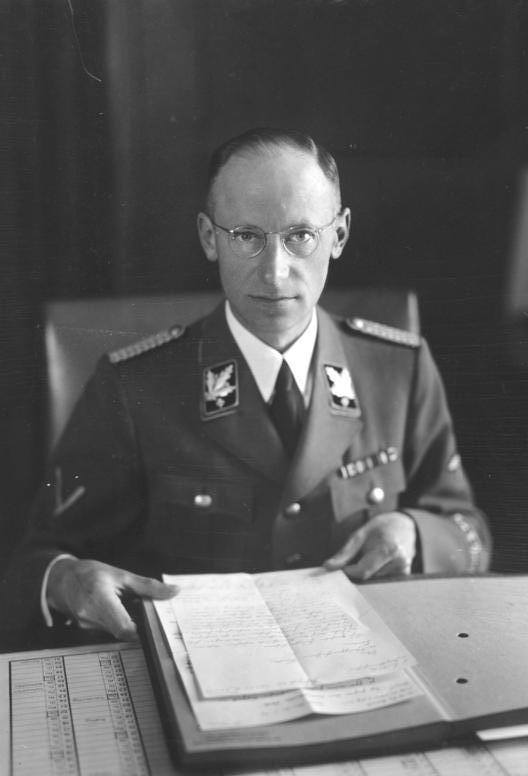Rozkaz o „Jurysdykcji Barbarossa”Rozkaz wydany w imieniu Adolfa Hitlera przez feldmarszałka Wilhelma Keitla w dniu 13 maja 1941 r., regulujący zasady