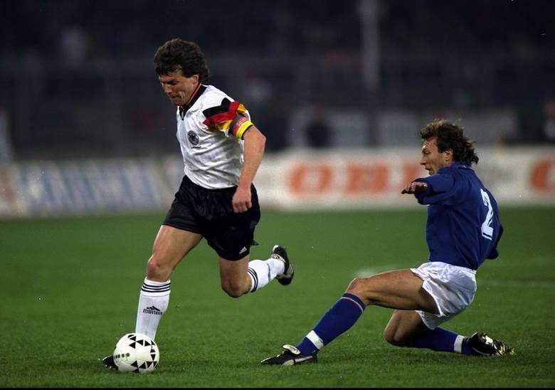 9. Lothar Matthaus <br /> <br /> Ikona niemieckiej piłki aspiruje do miana największego pechowca w historii Champions League. W finale Pucharu Europy grał dwa razy, w obu przypadkach jego Bayern prowadził nawet 1-0, ale ostatecznie przegrał zarówno w 1987 jak i 2000 roku. Po tym ostatnim finale...